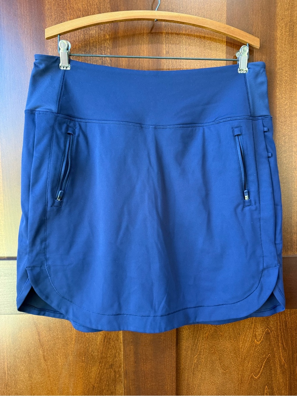 Women’s Navy Athleta Fairway Golf Skort 18” Size Large